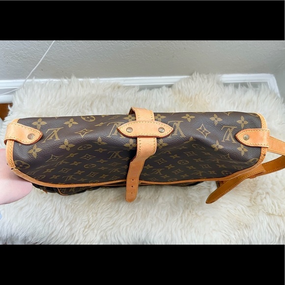 SOLD ✅ 🎀HOST PICK x 3 🎀 Louis Vuitton Saumur GM (35) - Picture 14 of 16